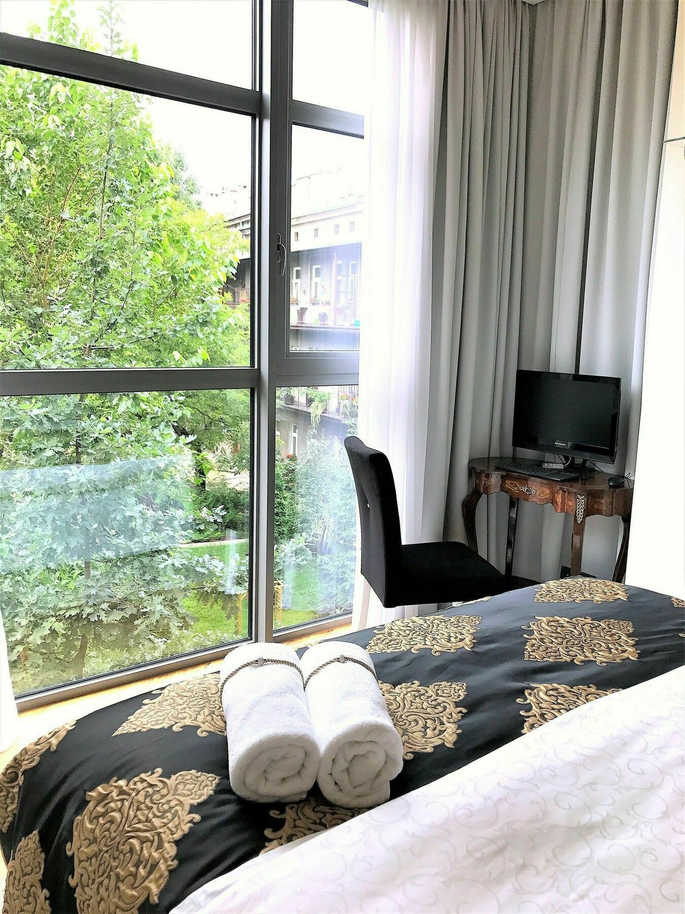 Mondrian Luxury Suites & Apartments Krakow Old Town Exteriör bild